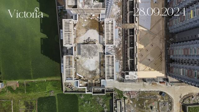 Image of a professional real estate team in Patna assisting clients with property options.