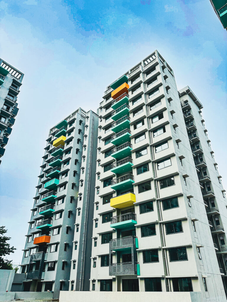 High rise residential towers by Saakaar Constructions offering luxury flats in Patna by the top real estate company in Bihar