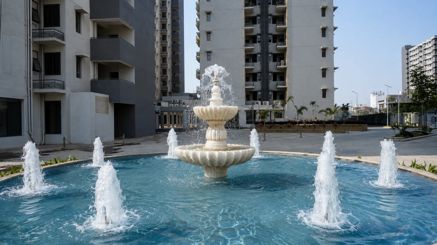 saakaar-aqua-city-landscaped-fountain-amenity