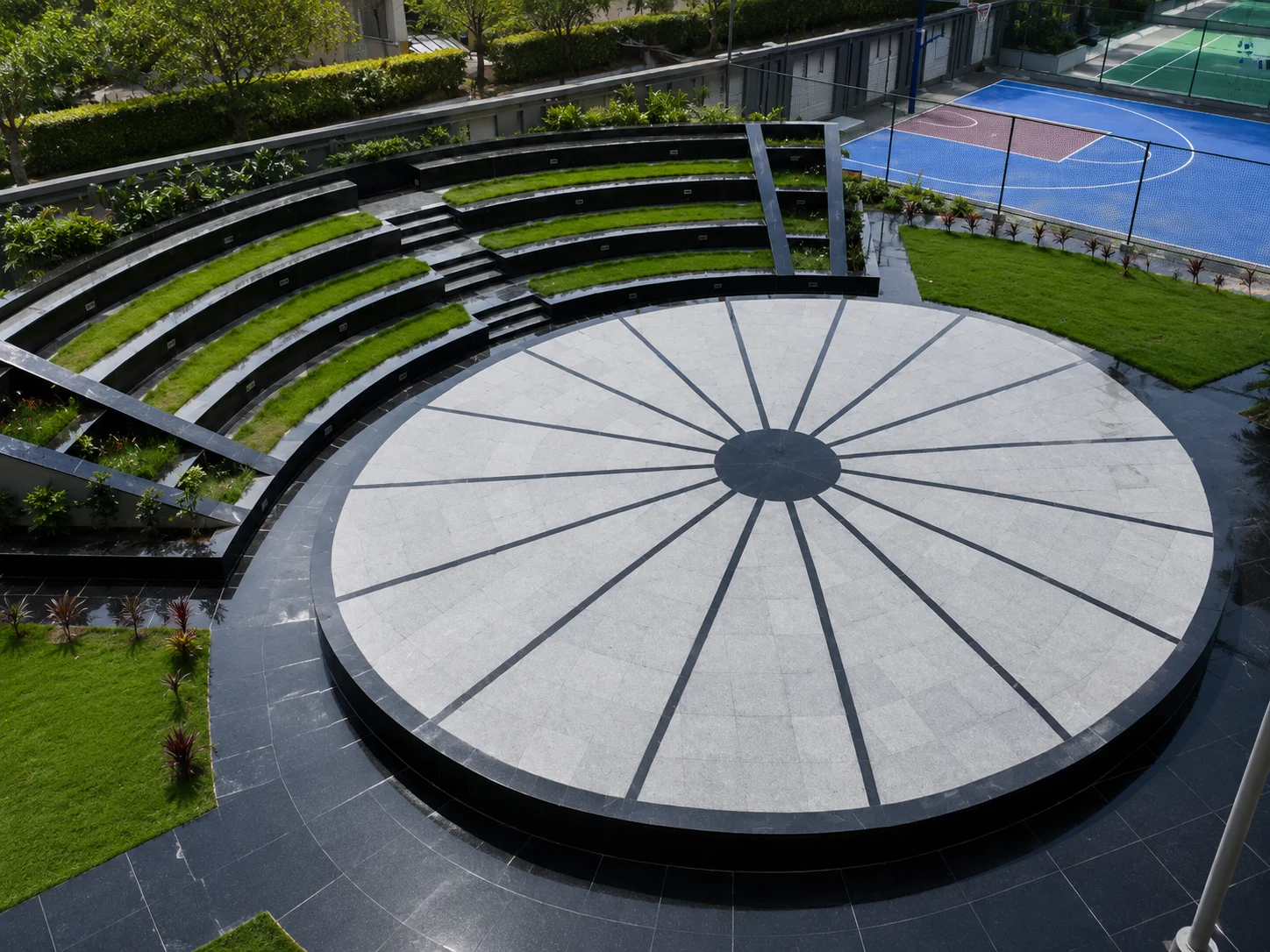 saakaar-aqua-city-outdoor-amphitheatre